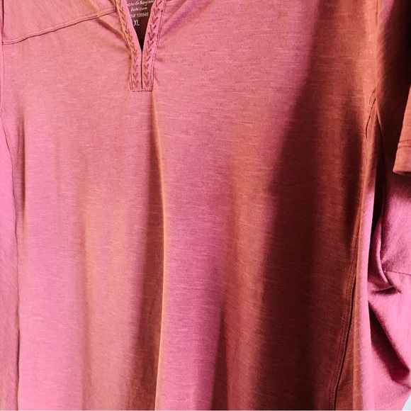 Kuhl Womens Short Sleeve V Neck Heather Mauve Embroidered Neck Tshirt | XL - Picture 2 of 10